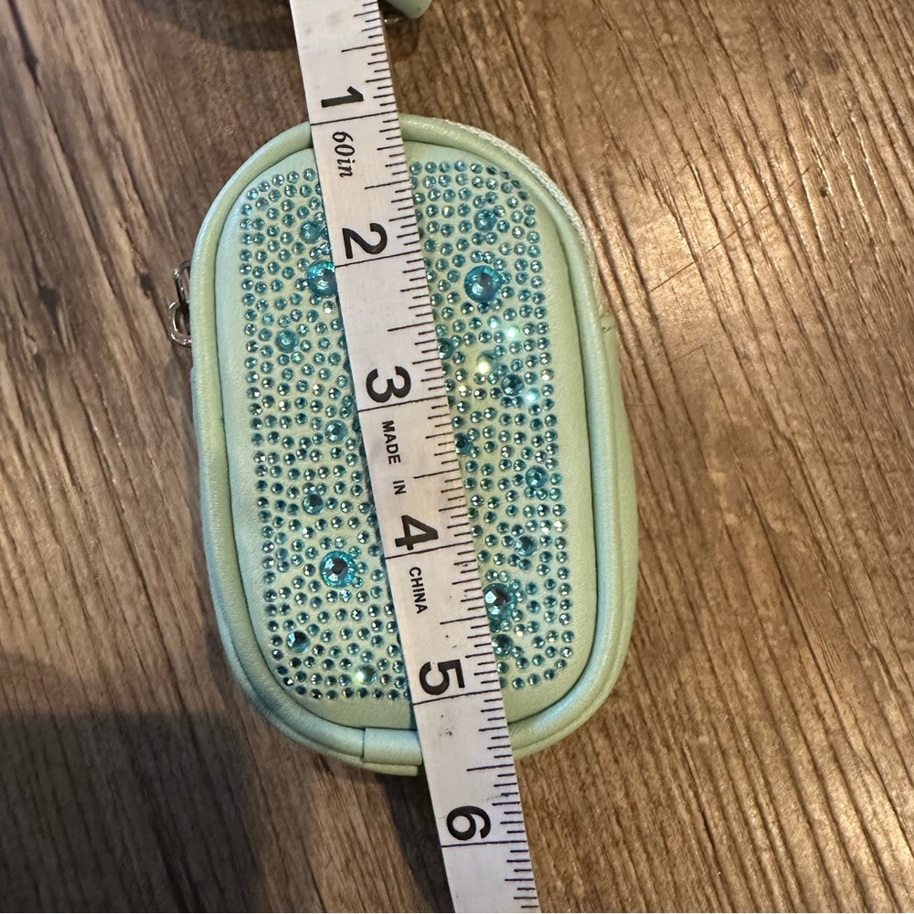 MADDEN GIRL CELLPHONE CROSSBODY HANDBAG In mint color!! - Picture 11 of 15